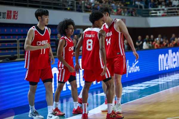 ??不會(huì)卡位？中國(guó)U19對(duì)陣新西蘭籃板28-50 四戰(zhàn)籃板均處于下風(fēng)