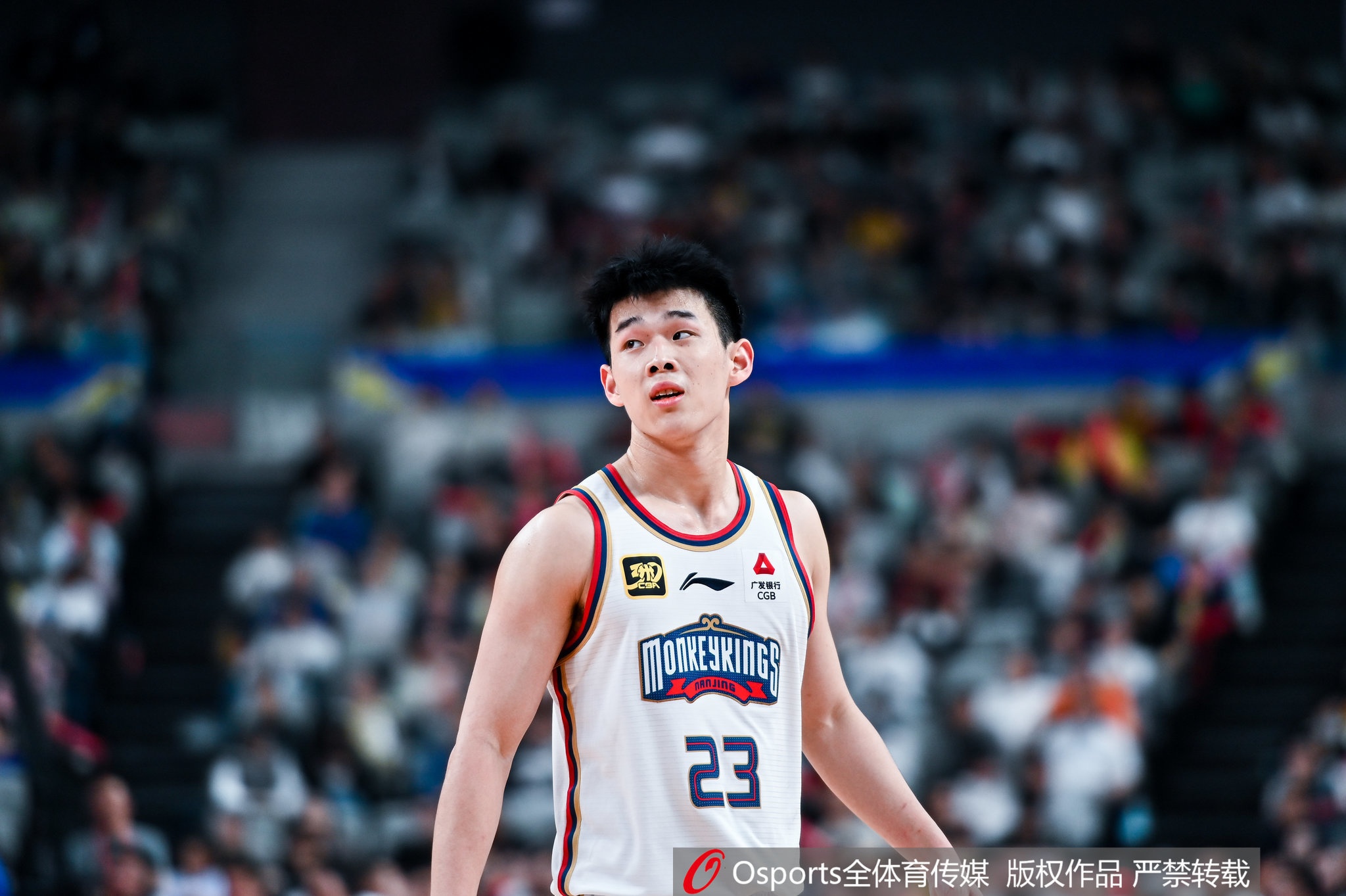 記者：騎士、奇才、獨行俠和籃網(wǎng)有意邀請林葳參加NBA夏聯(lián)