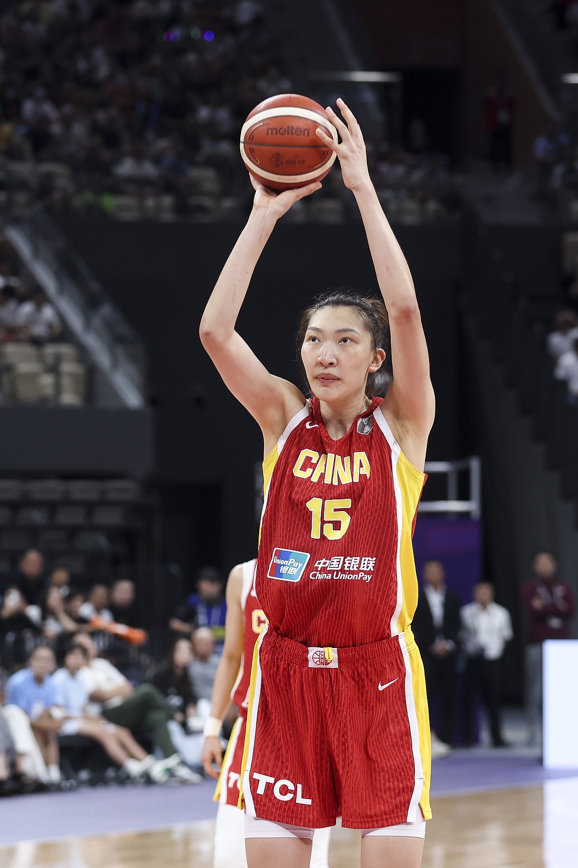 媒體人：韓旭也就26歲但感覺(jué)在國(guó)家隊(duì)打了好久 她仍是世界級(jí)中鋒