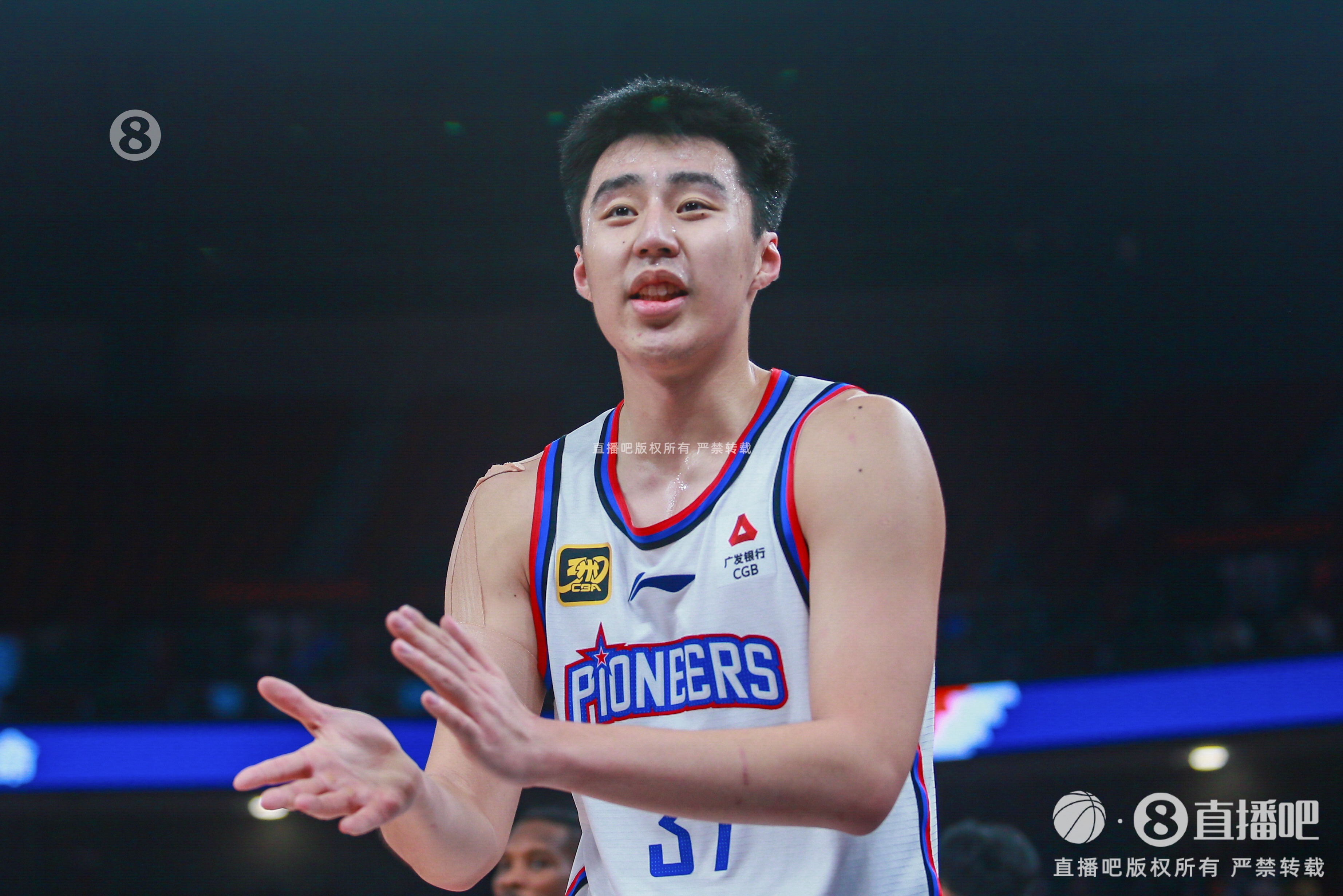 媒體人：天津男籃沒有匹配北控對杜伯超的報價 后者將加盟北控