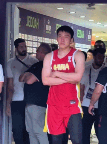 超有禮貌！王俊杰一邊傷心抹淚 一邊鼓掌祝賀對手