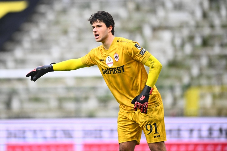 talkSPORT：曼聯(lián)與23歲門將拉門斯達個人協(xié)議，轉(zhuǎn)會費約1700萬鎊