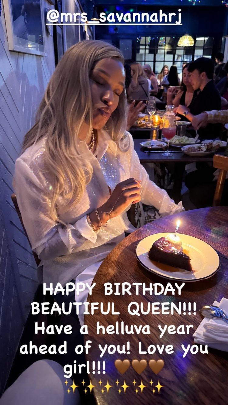 愛妻狂魔！詹姆斯曬燭光晚餐照 祝妻子生日快樂：美麗的女王