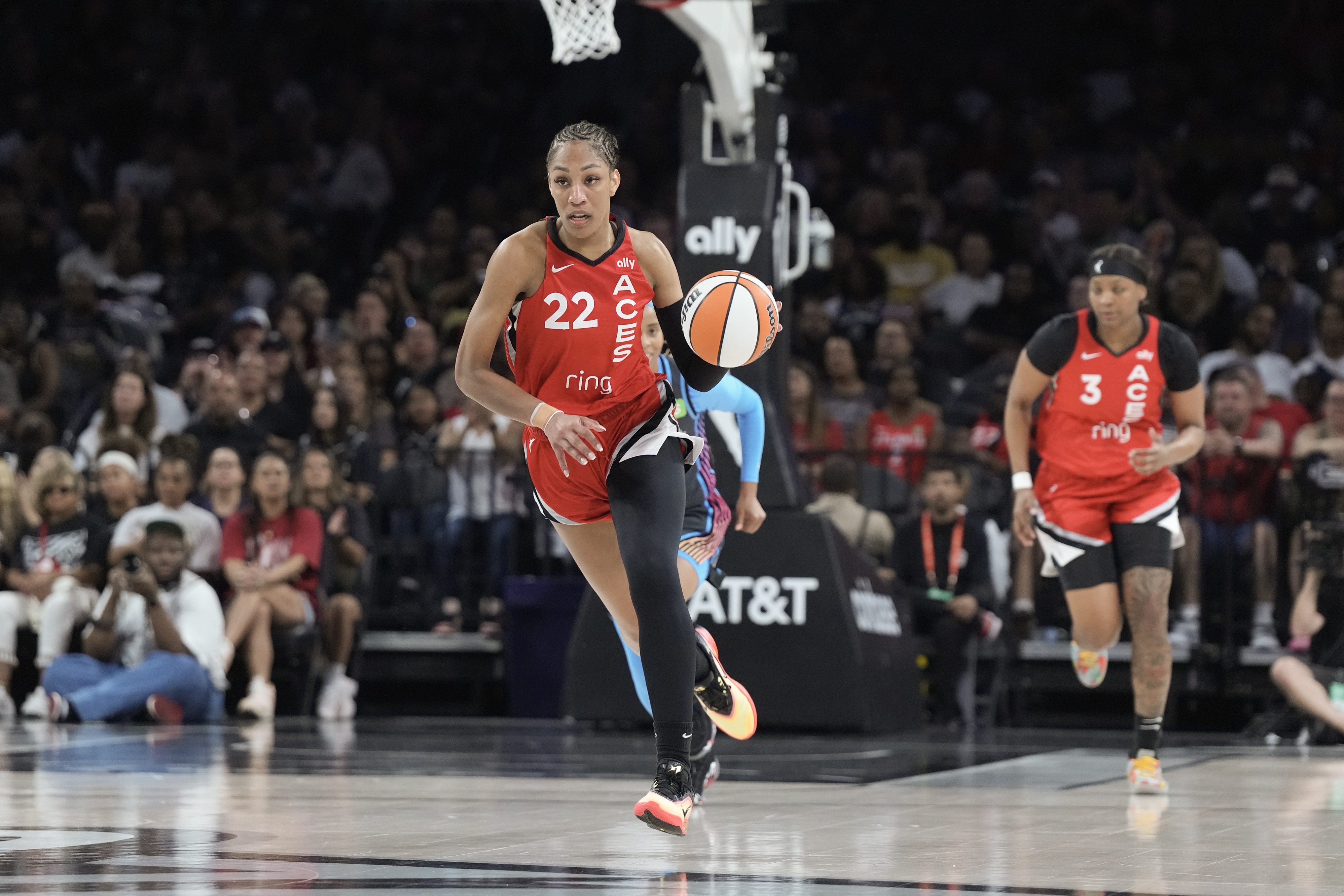 WNBA公布MVP五大候選：阿賈、科利爾、格雷、米切爾、托馬斯