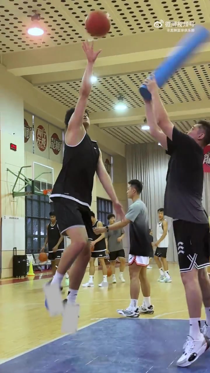 備戰(zhàn)NBA季前賽訓(xùn)練，相信過程！??