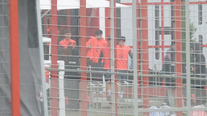 高潛新人！圖片報(bào)：金玟哉受傷，拜仁15歲小將帕維奇隨一線隊(duì)訓(xùn)練